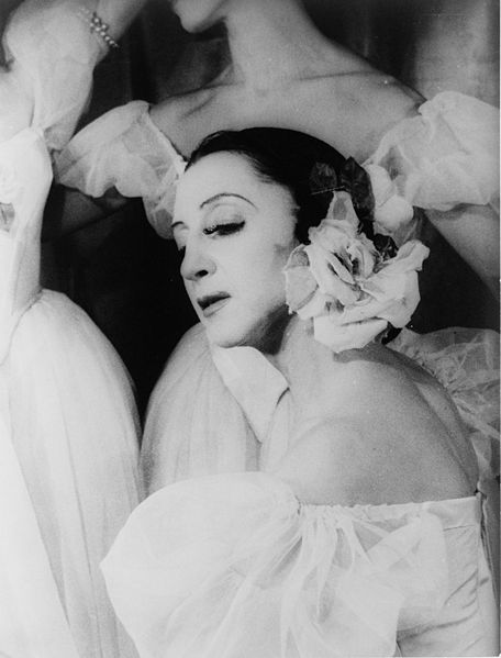 File:Alexandra Danilova - VanVechten.jpg