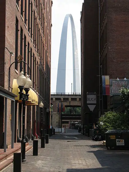 File:FromLacledesLanding.JPG