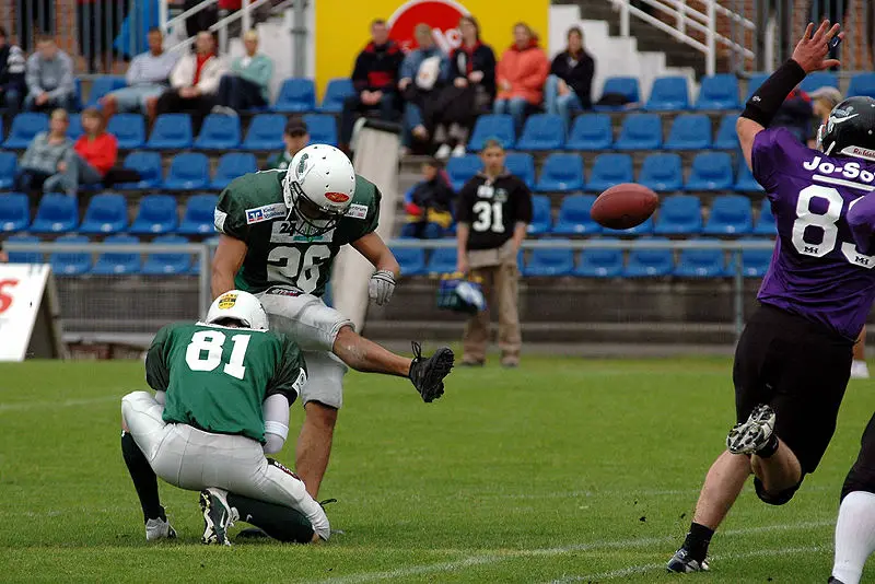 File:American Football Kick.jpg