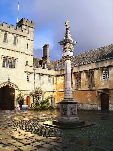 File:Corpus Quad.jpg