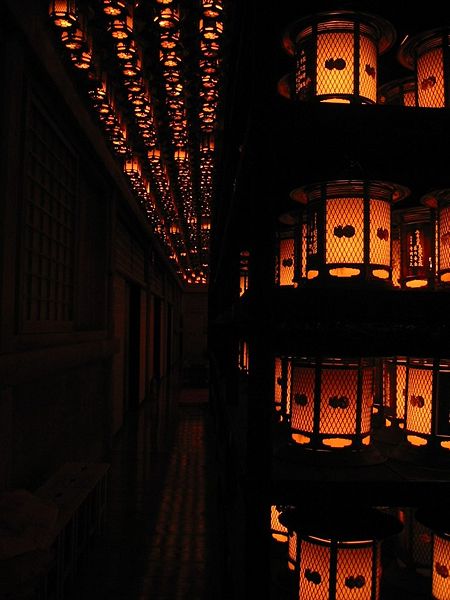 File:Lantern hall Mt Koya.jpg