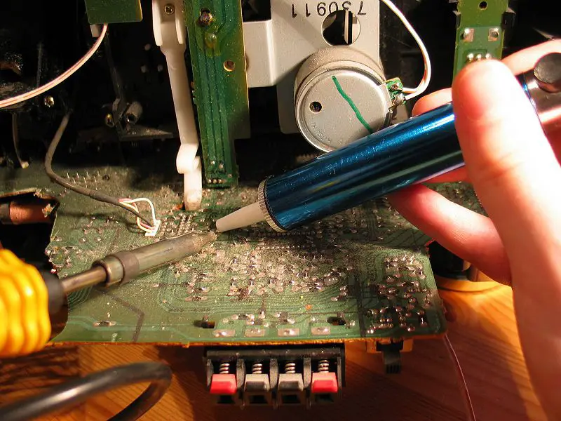 File:Vacuum plunge.jpg