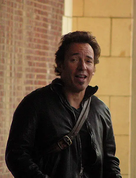 File:Bruce springsteen front.jpg