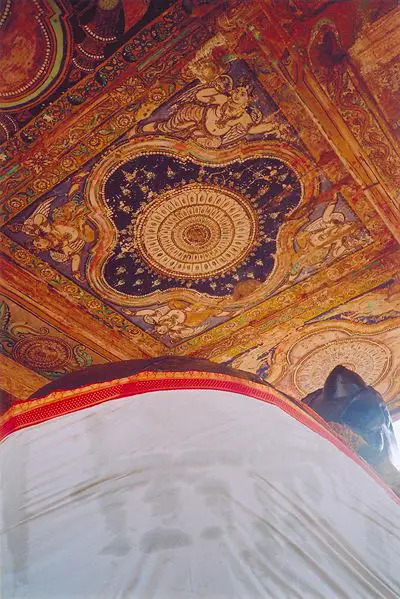 File:Nandi-CeilingFresco-BrihadisvaraTemple-Thanjavur,India.jpg