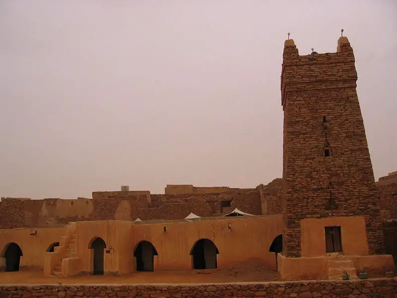 File:Chinguetti mosquee.jpg