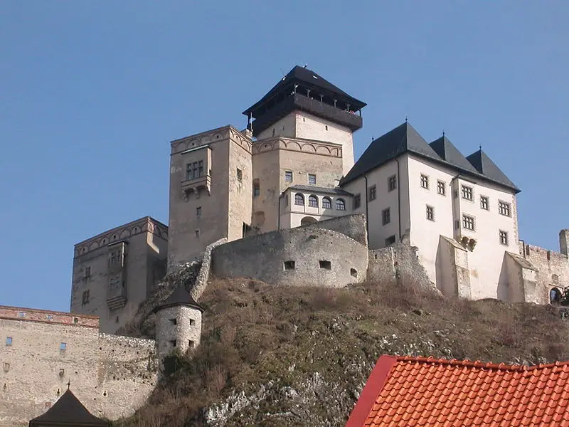 File:TrencinCastle.JPG