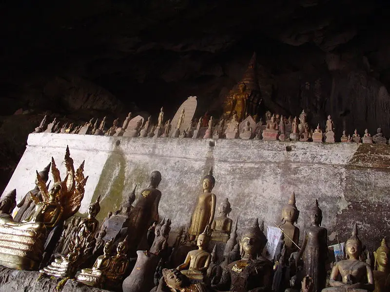 File:Pak ou caves.JPG