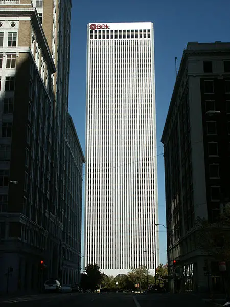 File:BOK Tower.jpg