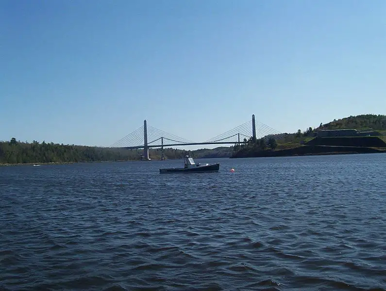 File:PenobscotNarrowsBridgeBucksport.jpg