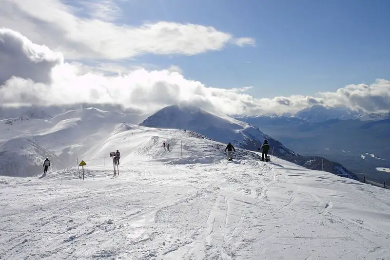 File:Skilakelouise.jpg