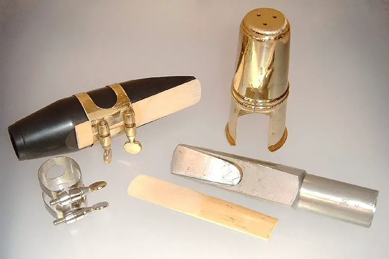 File:Mouthpiece tenor saxophone.jpg