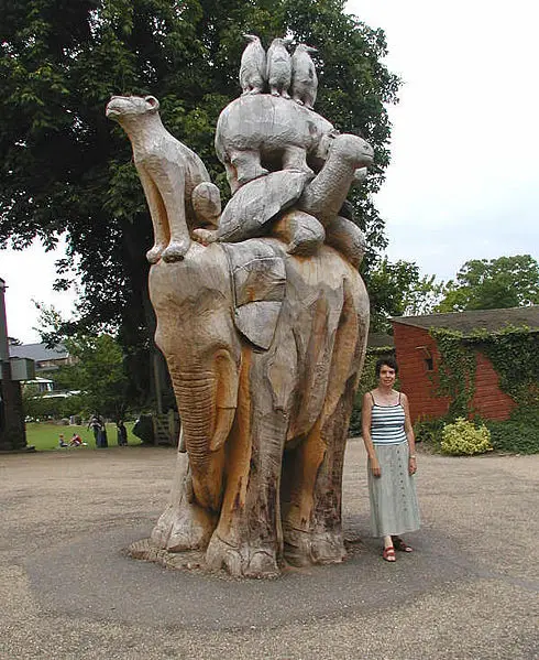 File:Sculpture.zoo.600pix.jpg