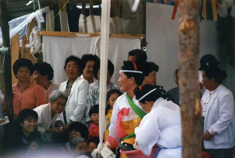 File:Dangun Celebration Mudang 2.jpg
