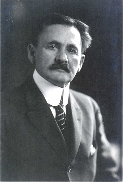 File:Albert Abraham Michelson2.jpg