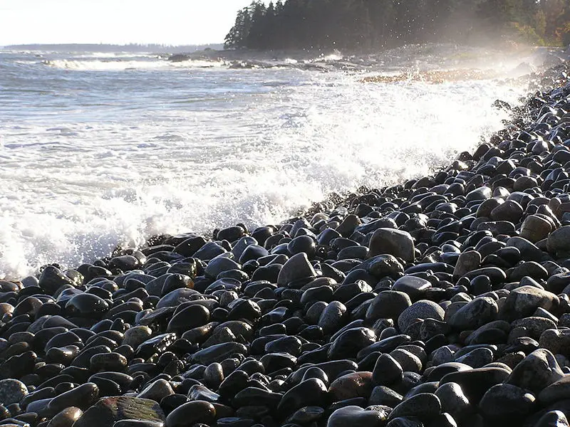 File:Acadia Seawall.jpg