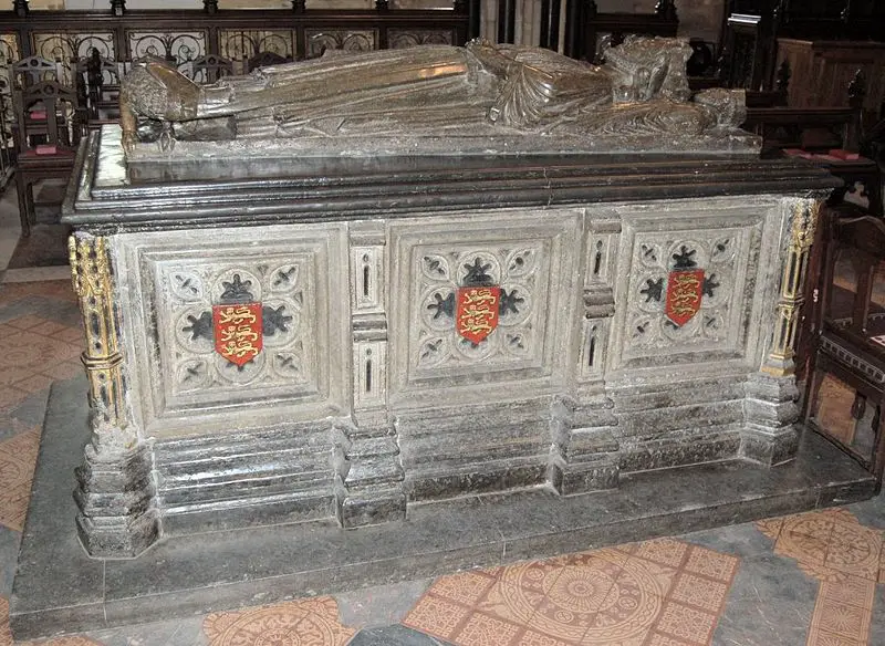File:King John's tomb.jpg