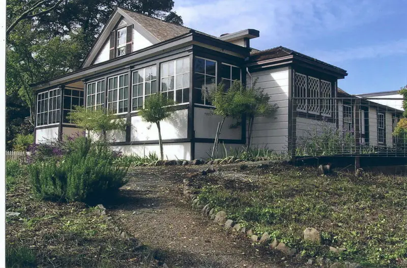 File:LondonCottage.jpg