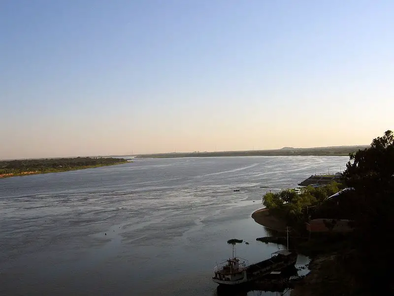 File:Rio Paraguay.jpg