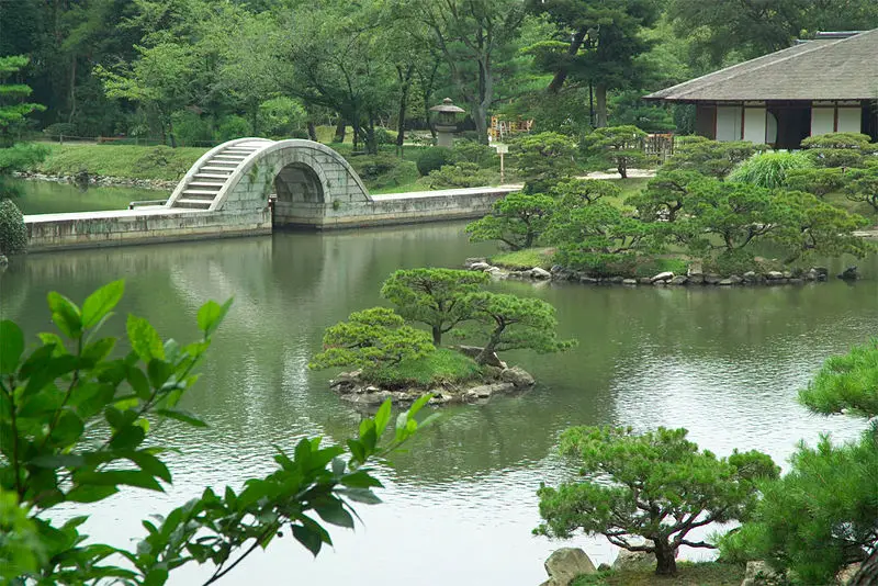 File:HiroshimaShukkeien7309.jpg