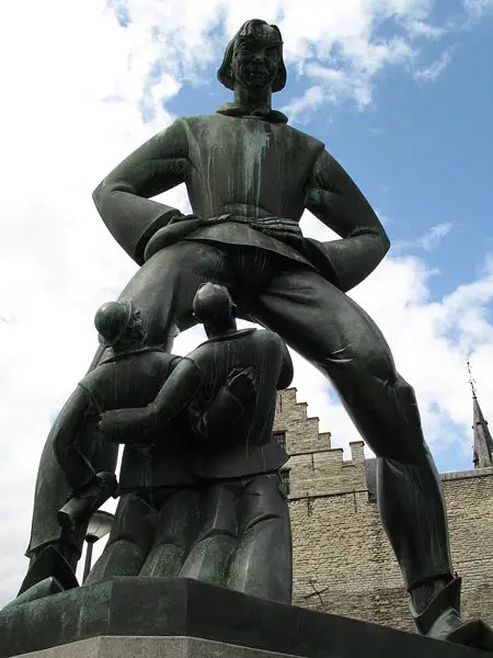 File:Antwerpen-Antigoon.JPG