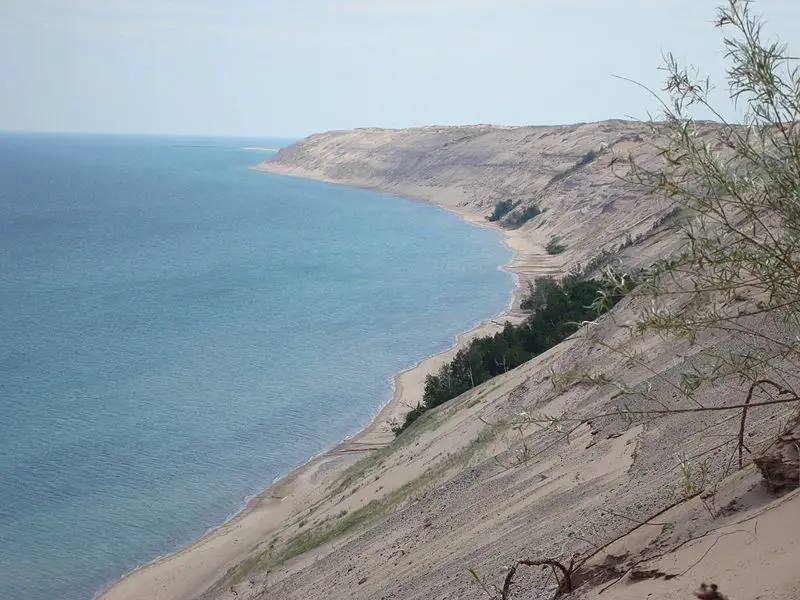 File:Grand Sable Dunes.JPG