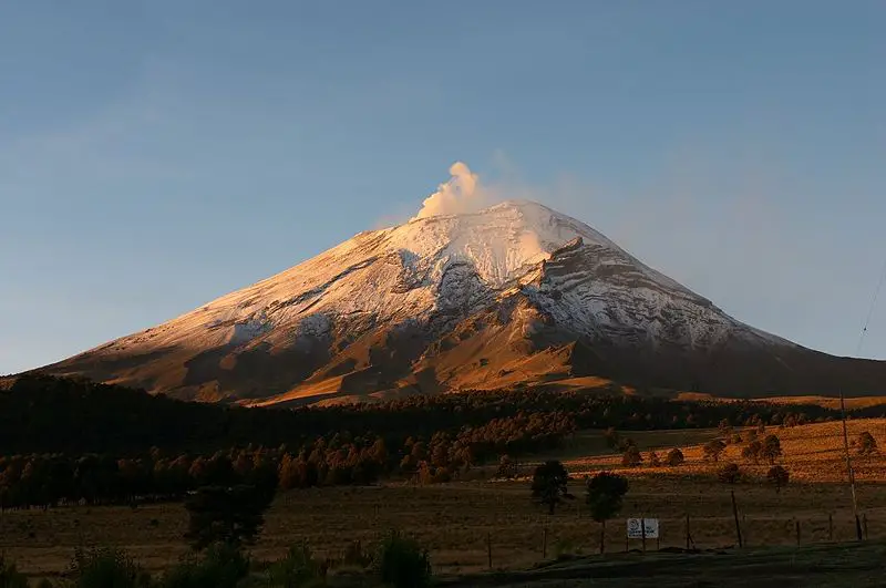 File:Mexico-Popocatepetl.jpg