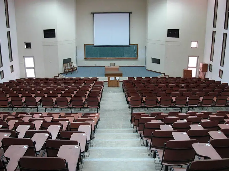 File:Vikramshila V1 Auditorium.JPG