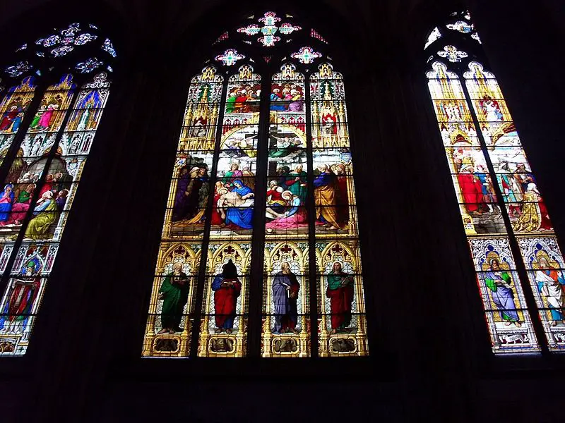 File:Cathedral 2 by andy205.jpg