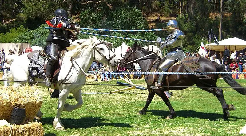 File:Jousting renfair.jpg