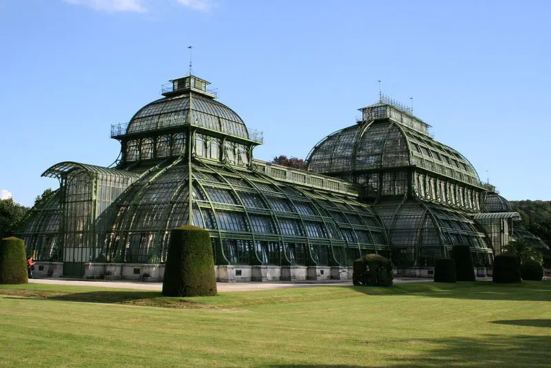 File:Schloss Schönbrunn Palmenhaus.jpg