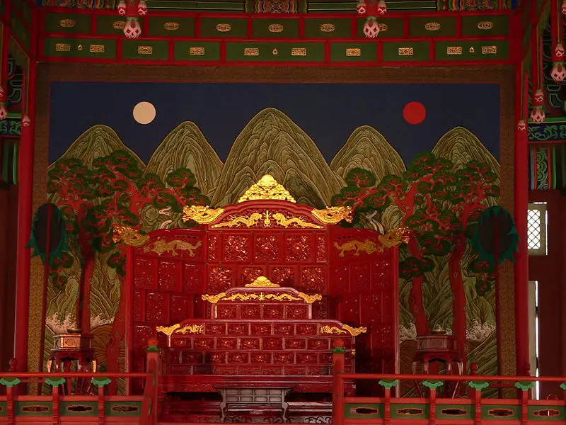 File:Seoul Gyeongbokgung Throne.jpg