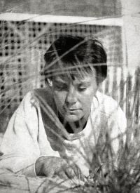 Photo portrait of Harper Lee (To Kill a Mockingbird dust jacket, 1960).jpg