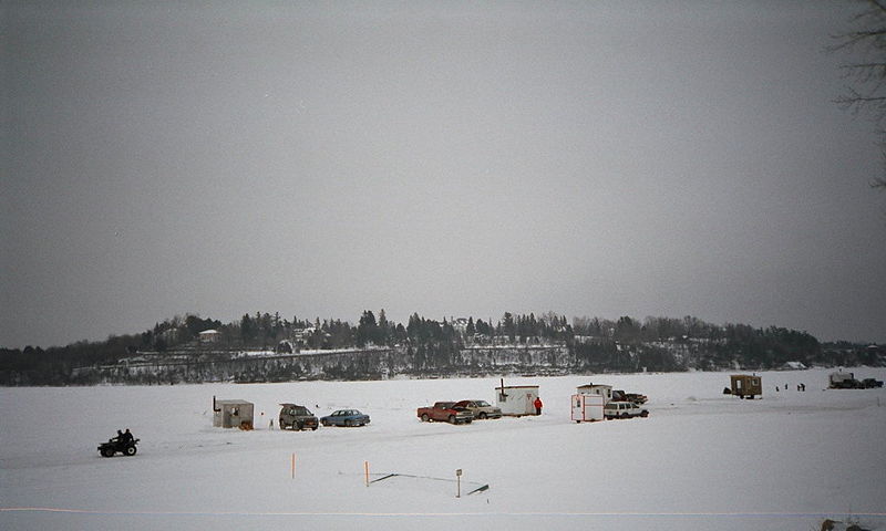 File:Icefishing20050109.jpg