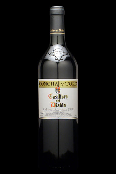 File:Casillero del Diablo wine.jpg