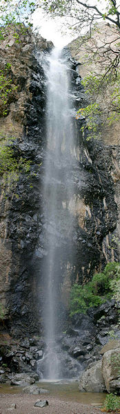 File:Pine Canyon Falls Pan.jpg