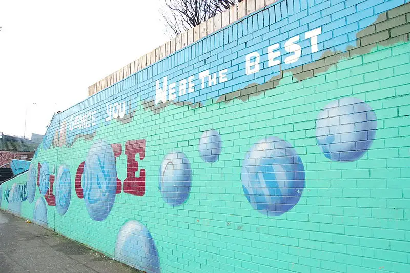 File:George Best mural.jpg