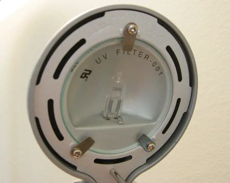 File:Halogen.jpg