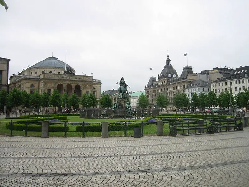 File:Copenhagen Kongens Nytorv.jpg