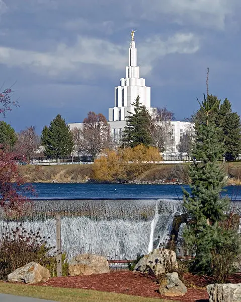 File:Idaho Falls Temple.jpg