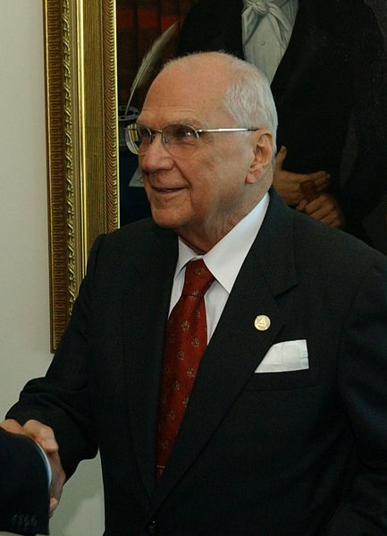 File:Enrique Bolaños Geyer 2004.jpg