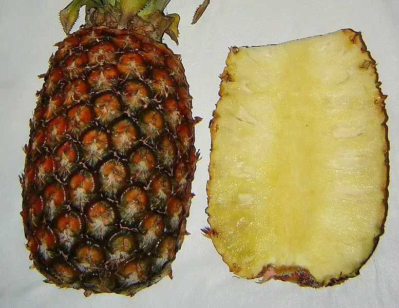 File:Split ananas cropped.jpg