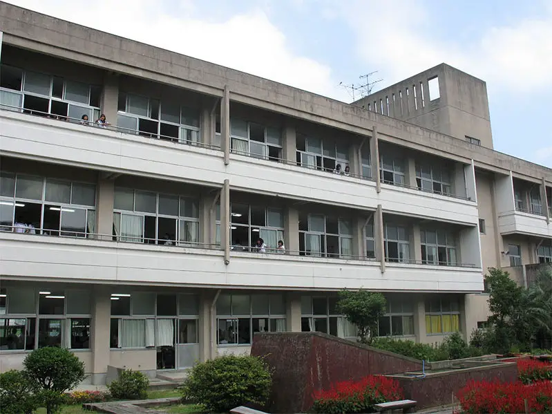 File:Japanese Middle School.jpg