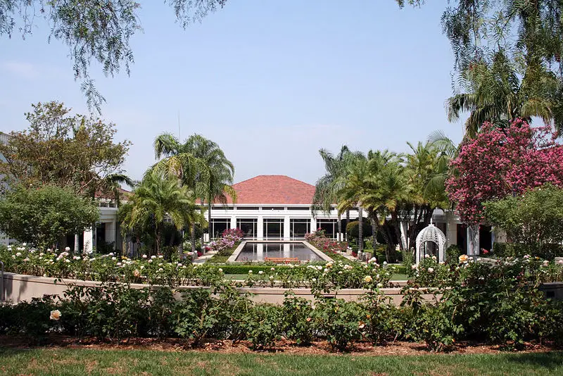 File:Nixon Library and Gardens.jpg