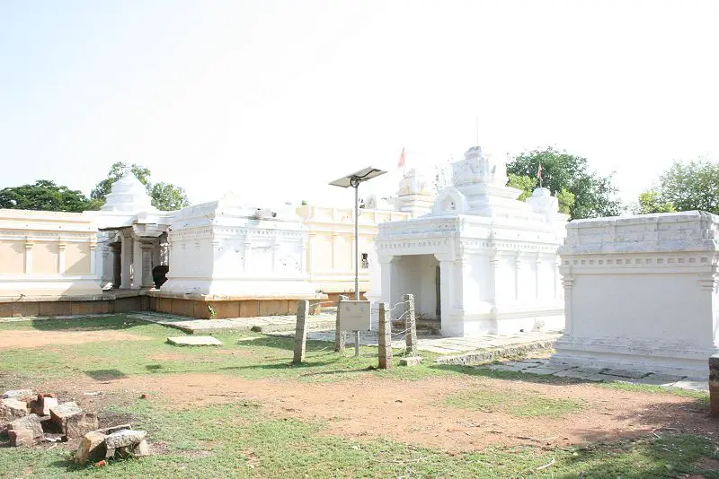 File:KalleshwaraTemple.jpg