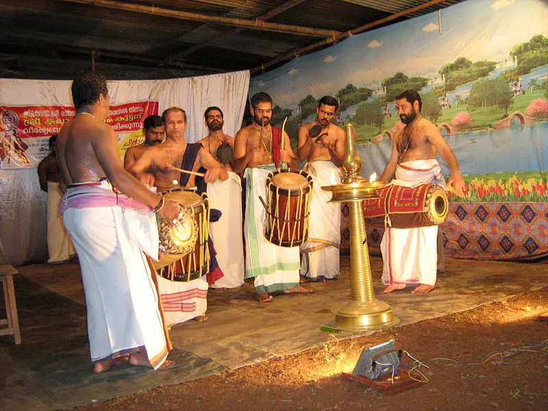File:Kathakali Vadyamelam.jpg