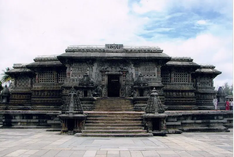 File:Chennakeshava Temple at Belur.jpg