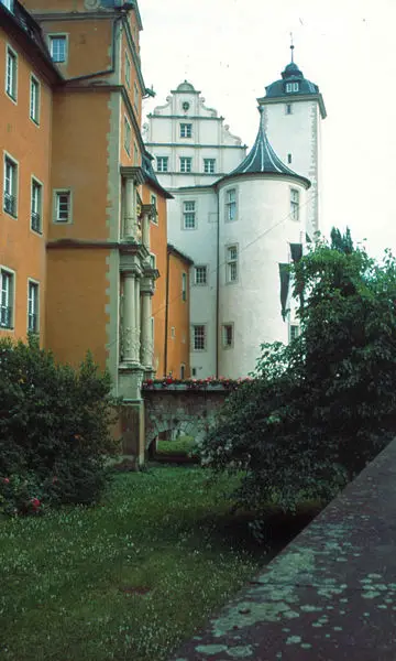 File:Badmgh schloss seite.jpg