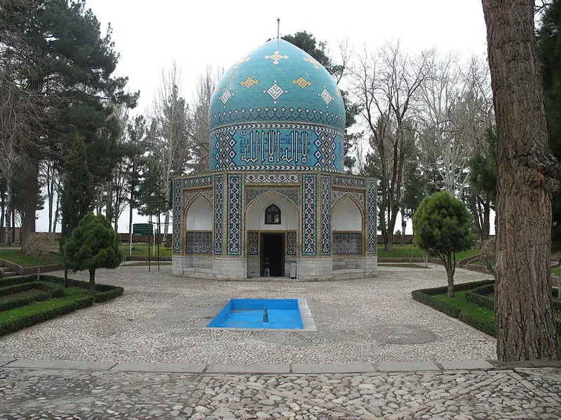 File:Attar mausoleum0.jpg