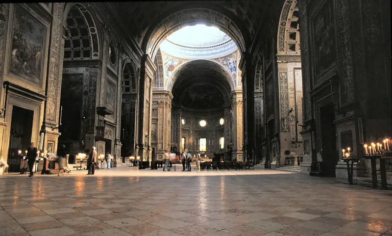 File:1984Italia0058MantovaStAndrea.JPG