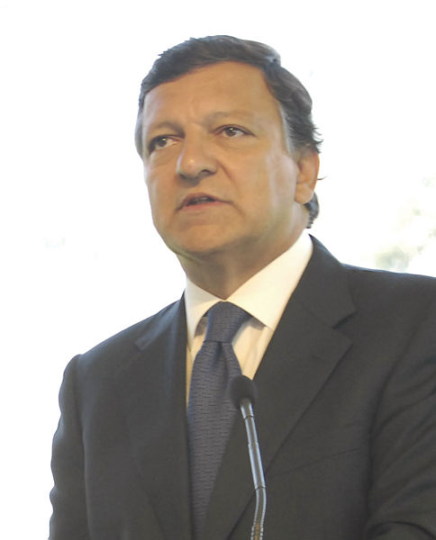 File:José Manuel Barroso MEDEF.jpg